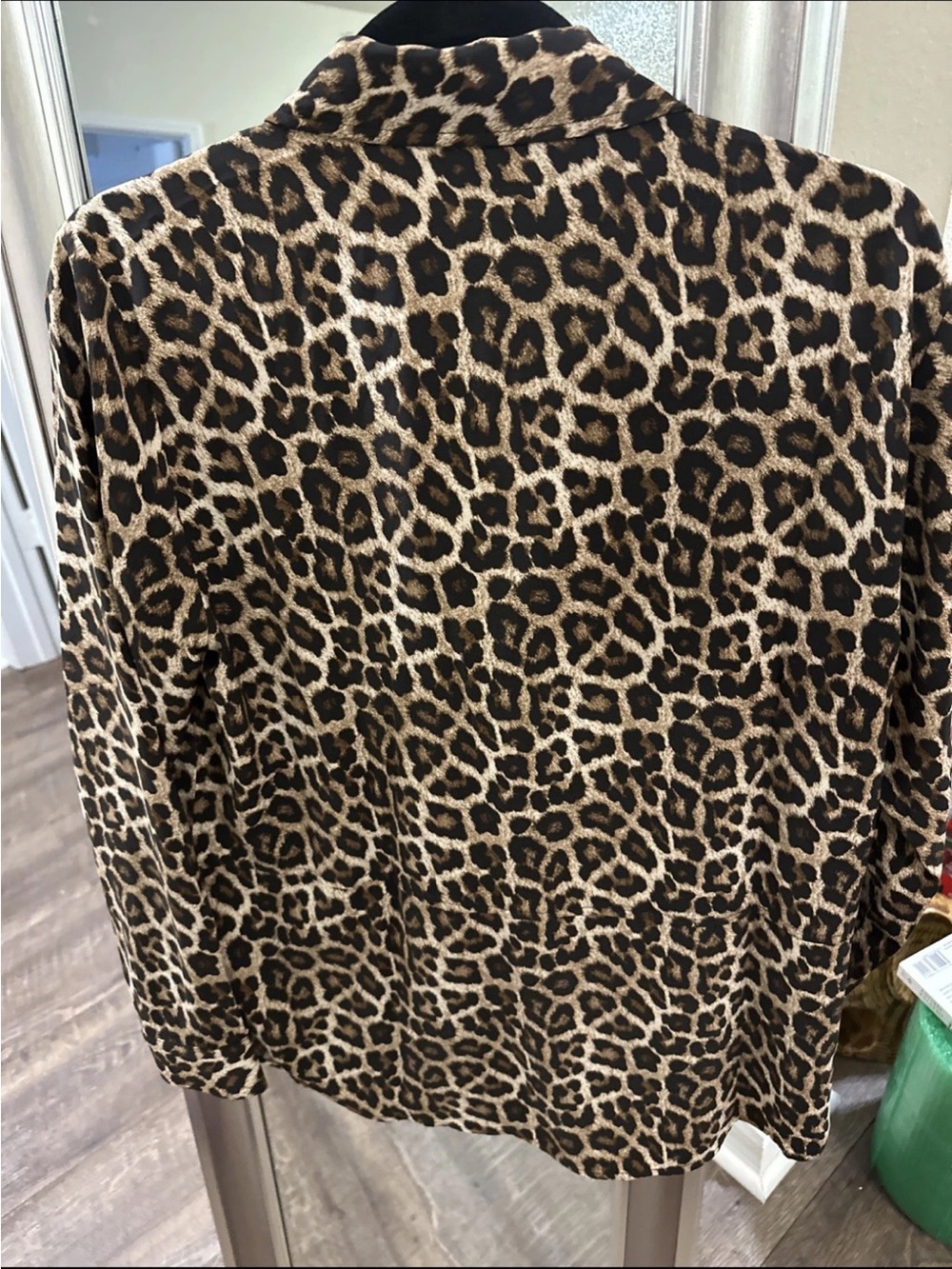 MICHAEL Michael Kors Leopard Print Button-Up Blouse - Brown/Black- Size Medium - Picture 7 of 7